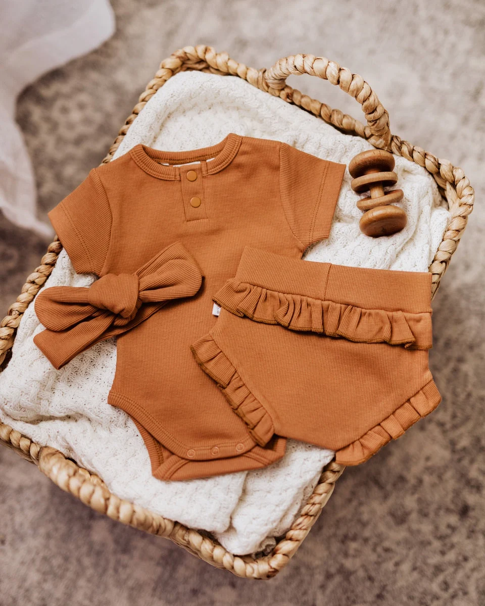 Snuggle Hunny Chestnut Short Sleeve Bodysuit