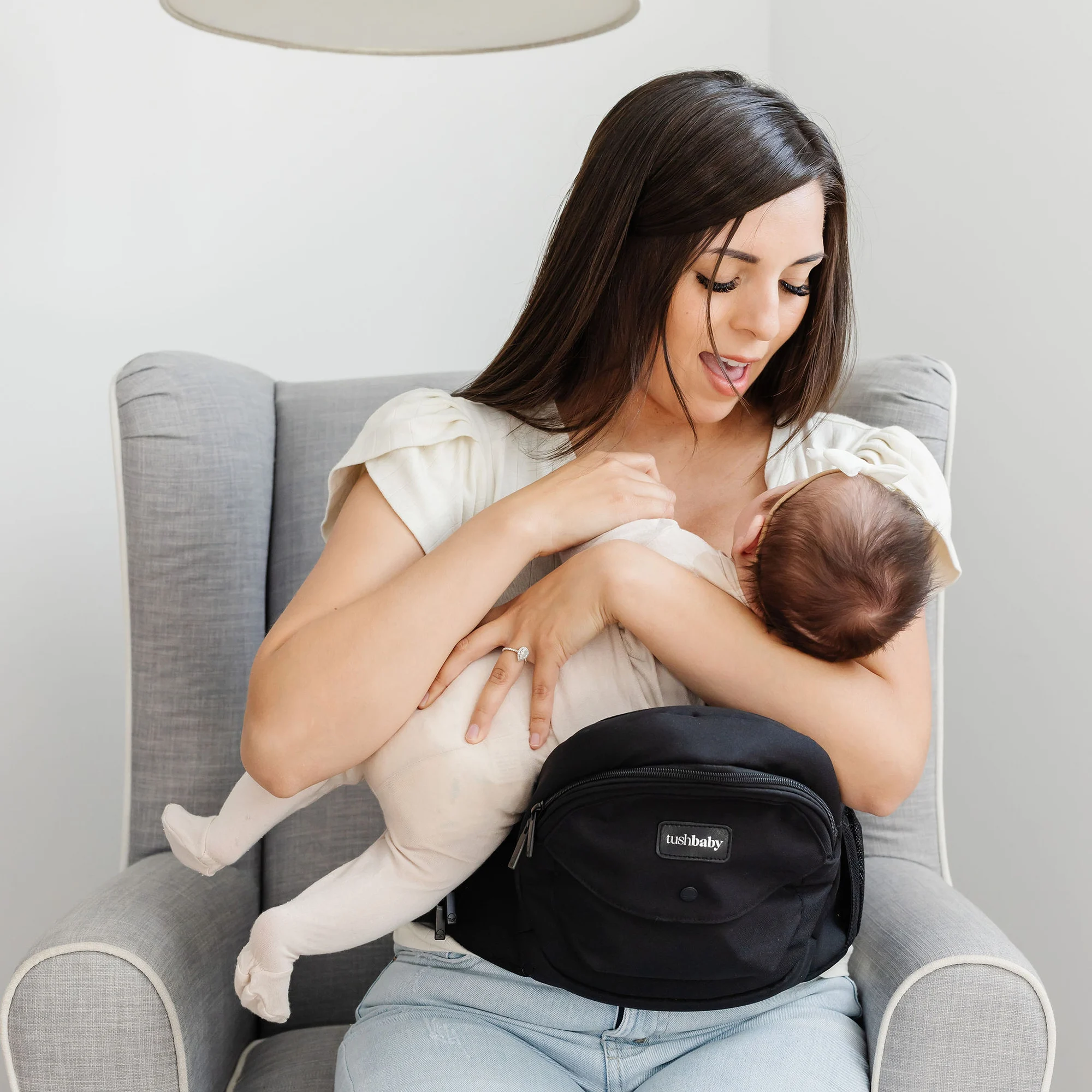 Tushbaby Hip Seat Carrier - Black/Black | Babylist Shop